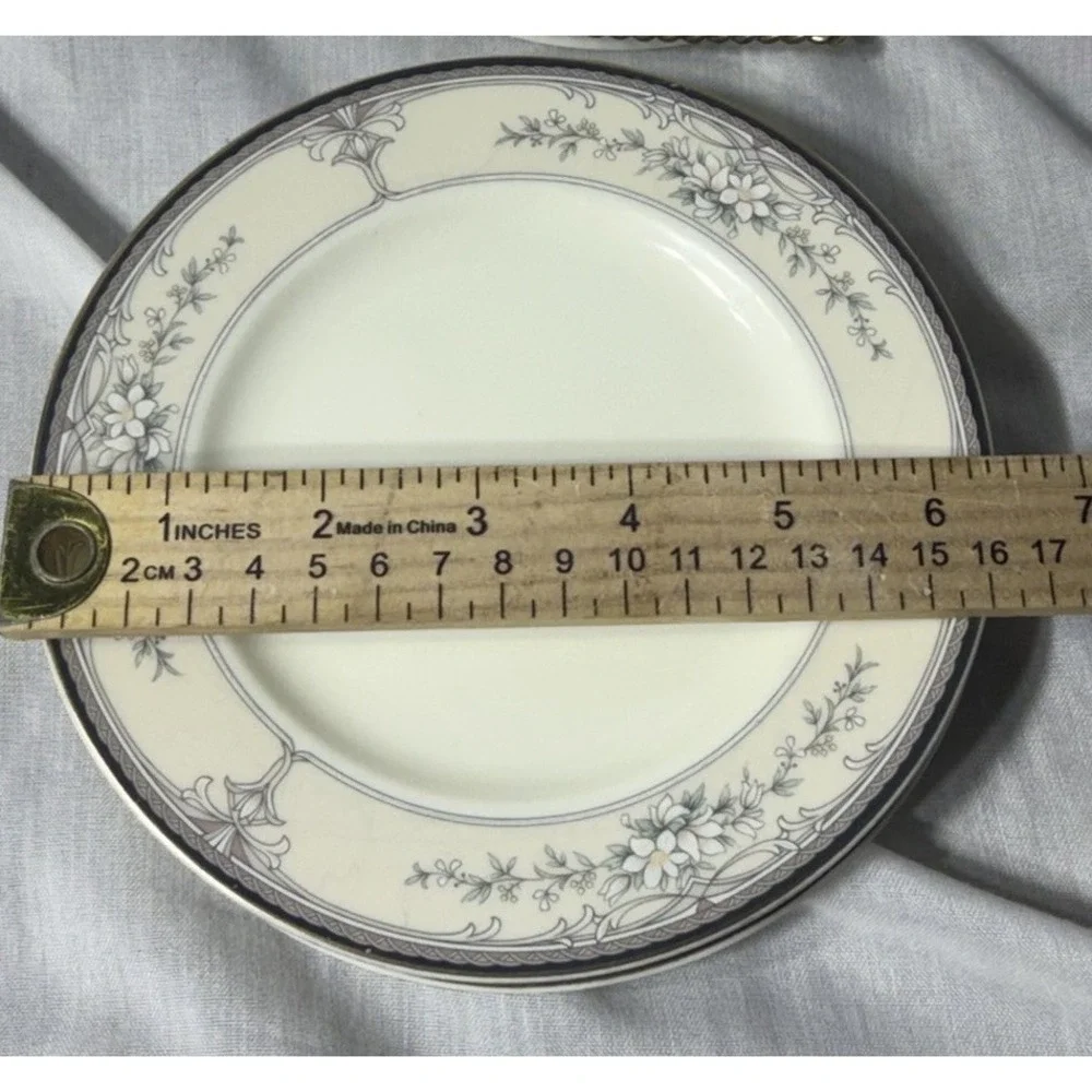NORITAKE CHURCHILL 9750 SET OF 5 BONE CHINA BREAD & BUTTER‎ PLATES - 6 inch